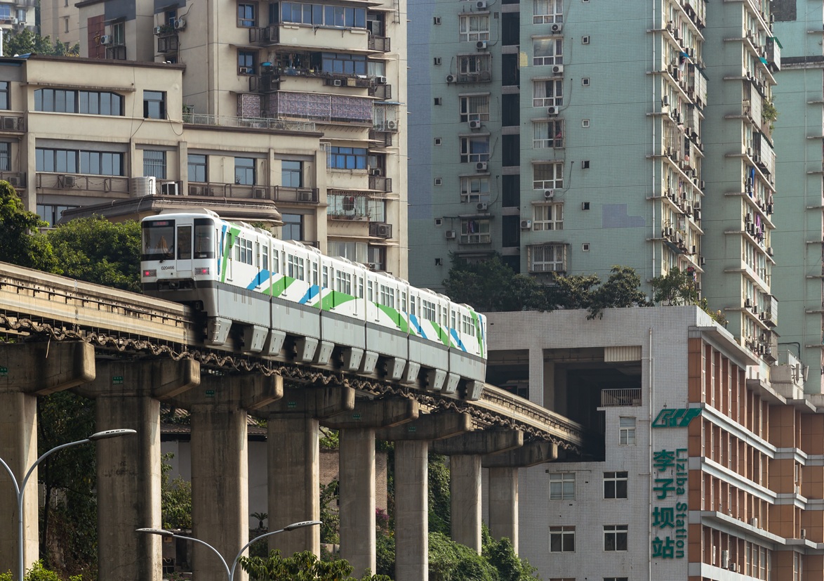 摄图网_500991157_重庆市轨道交通李子坝站（企业商用）.jpg